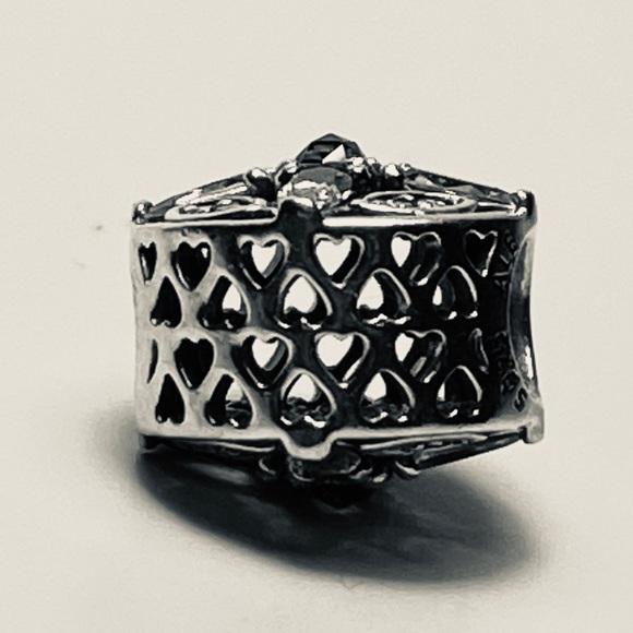 Pandora Patterns of Frost Charm - Picture 2 of 2